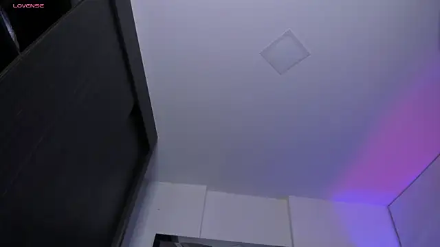 samaay07  online show from 10-27-25, 04:05