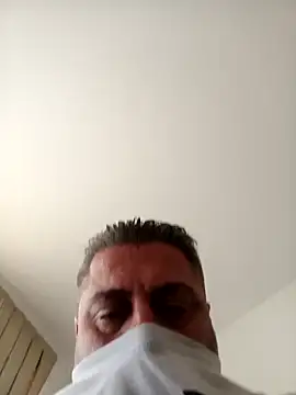 Snapshot of blackin_4141 chatting on 09-18-25, 09:22 blackin 4141 online show from 09-18-25, 09:22