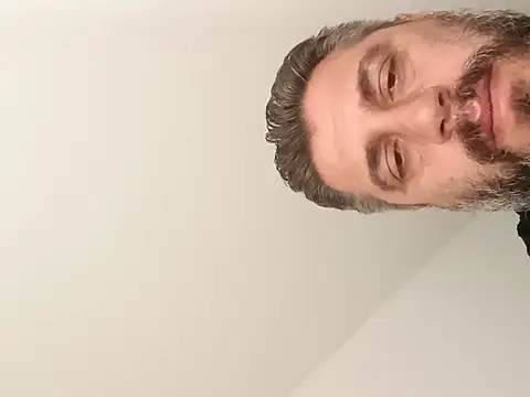 Snapshot of blackin_4141 chatting on 10-08-25, 10:35 blackin 4141 online show from 10-08-25, 10:35