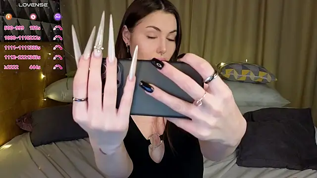 Mary Walker online show from 11-09-25, 01:04