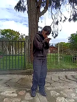 Snapshot of Cuervo_maniaco chatting on 11-24-25, 02:39 Cuervo maniaco online show from 11-24-25, 02:39