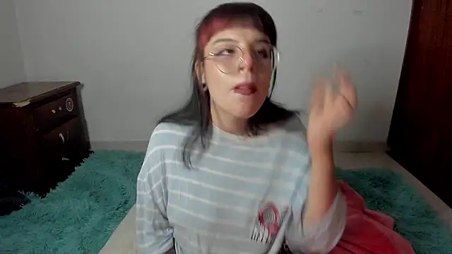 Snapshot of Lucyfx666 chatting on 02-14-25, 07:59 Lucyfx666 online show from 02-14-25, 07:59