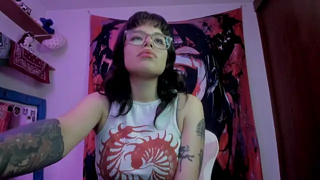 Lucyfx666 online show from 04-25-26, 03:53