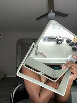 Snapshot of Bettyboop098 chatting on 03-07-26, 07:55 Bettyboop098 online show from 03-07-26, 07:55