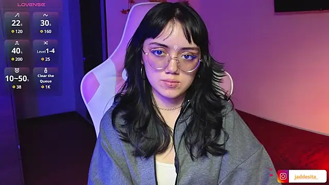 Snapshot of suzumi__ chatting on 12-20-24, 08:55 suzumi   online show from 12-20-24, 08:55