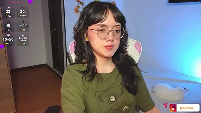 Snapshot of suzumi__ chatting on 01-23-25, 06:39 suzumi   online show from 01-23-25, 06:39