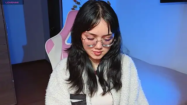 Snapshot of suzumi__ chatting on 01-24-25, 05:31 suzumi   online show from 01-24-25, 05:31