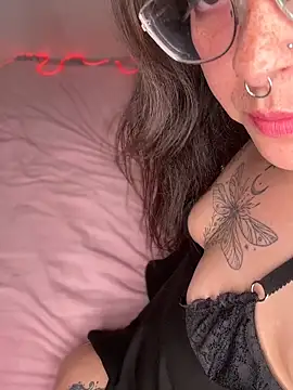 Mizztikaa online show from 05-16-26, 07:01
