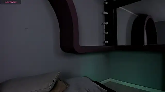 morganlake  online show from 12-20-25, 03:35