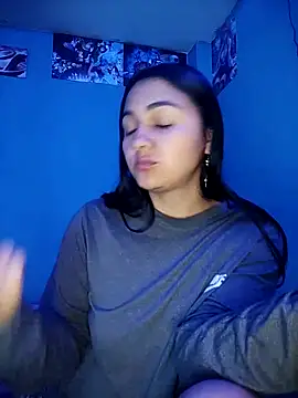 Nahiara velez online show from 11-16-25, 04:45