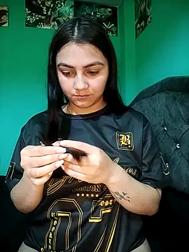 Nahiara velez online show from 05-06-26, 10:59