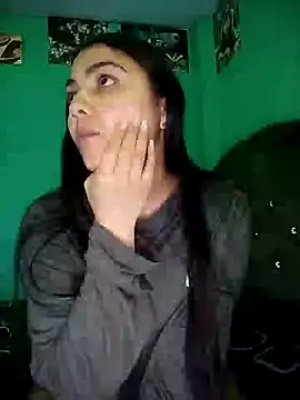Nahiara velez online show from 05-20-26, 12:28