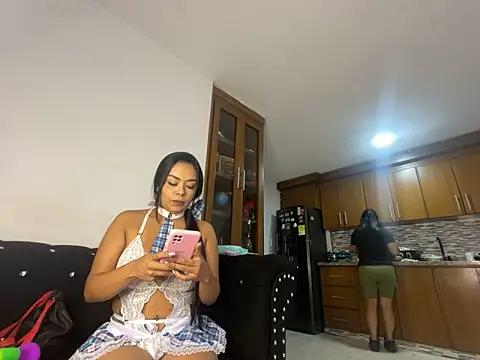 Snapshot of Candy_sexyy chatting on 02-17-25, 06:15 Candy sexyy online show from 02-17-25, 06:15