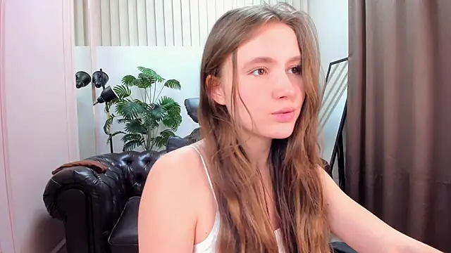 MaryannSoftt online show from 02-05-25, 06:26