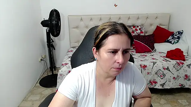 victoria jones online show from 04-06-26, 02:18