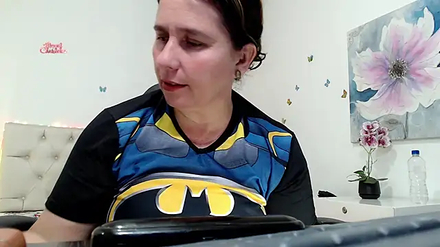 victoria jones online show from 04-25-26, 01:41