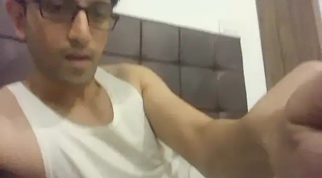 Snapshot of arjun_077 chatting on 12-17-24, 11:16 arjun 077 online show from 12-17-24, 11:16