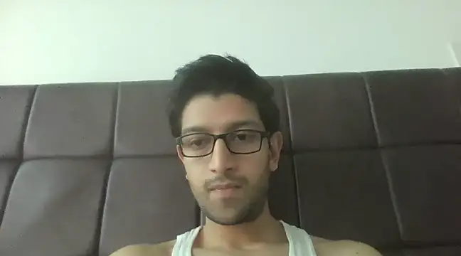 Snapshot of arjun_077 chatting on 12-22-24, 11:44 arjun 077 online show from 12-22-24, 11:44
