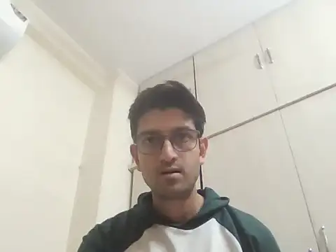 Snapshot of arjun_077 chatting on 11-21-25, 08:40 arjun 077 online show from 11-21-25, 08:40