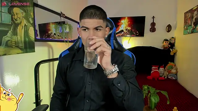 Damian latinxxx online show from 04-27-26, 12:08