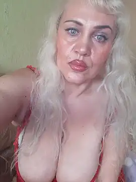 IsabellaBoni online show from 03-06-25, 07:47