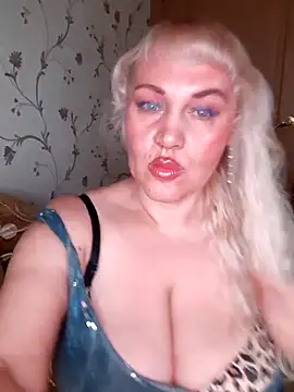 IsabellaBoni online show from 11-18-25, 06:40