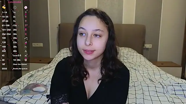 Snapshot of Agatha_Sade chatting on 12-22-24, 01:00 Agatha Sade online show from 12-22-24, 01:00