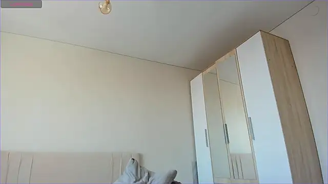 Snapshot of sweety_vikky chatting on 12-21-24, 03:47 sweety vikky online show from 12-21-24, 03:47