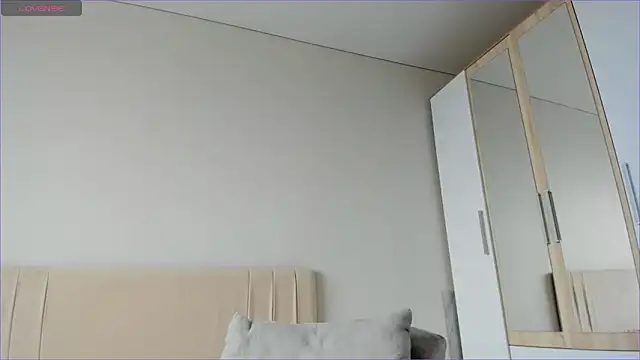 Snapshot of sweety_vikky chatting on 01-06-25, 03:20 sweety vikky online show from 01-06-25, 03:20