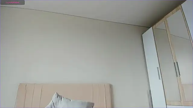 Snapshot of sweety_vikky chatting on 02-19-25, 04:01 sweety vikky online show from 02-19-25, 04:01