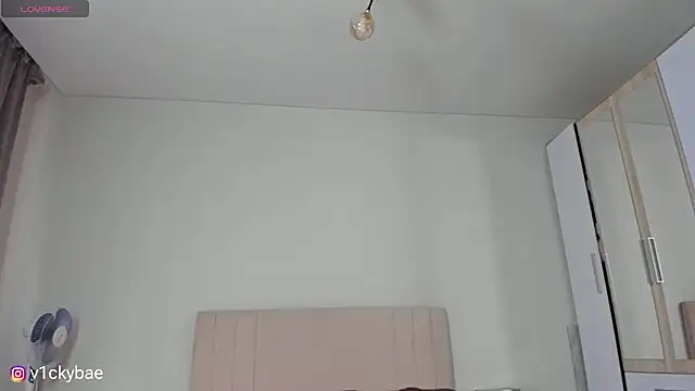 Snapshot of sweety_vikky chatting on 09-18-25, 01:40 sweety vikky online show from 09-18-25, 01:40