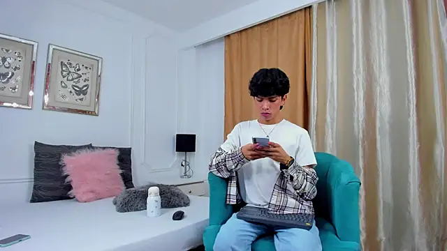 Santy carrington online show from 02-13-25, 07:52