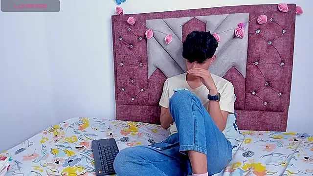 Santy carrington online show from 03-12-25, 12:53