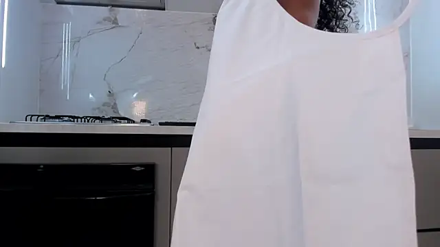 Ariella Ruiz online show from 03-11-25, 12:50