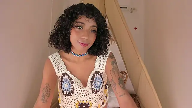 Ariella Ruiz online show from 09-20-25, 12:50