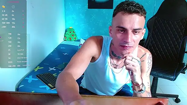 Snapshot of bray_hotboy777 chatting on 12-13-24, 04:38 bray hotboy777 online show from 12-13-24, 04:38