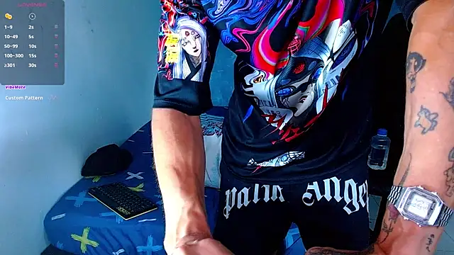 Snapshot of bray_hotboy777 chatting on 02-01-25, 10:44 bray hotboy777 online show from 02-01-25, 10:44