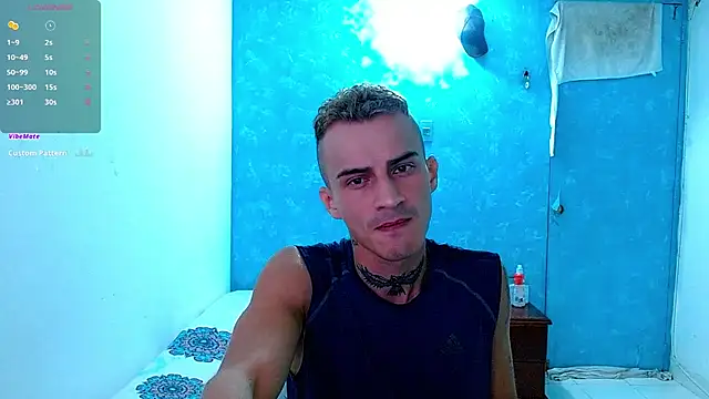 Snapshot of bray_hotboy777 chatting on 02-20-25, 11:32 bray hotboy777 online show from 02-20-25, 11:32