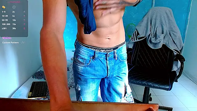 Snapshot of bray_hotboy777 chatting on 02-21-25, 06:15 bray hotboy777 online show from 02-21-25, 06:15