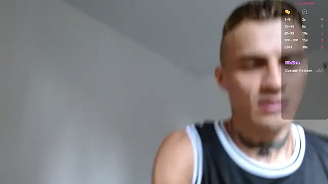 Snapshot of bray_hotboy777 chatting on 11-26-25, 02:07 bray hotboy777 online show from 11-26-25, 02:07