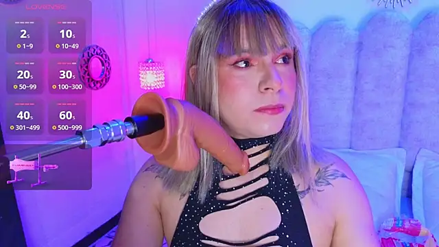 Snapshot of Vicky_Campbell_ chatting on 03-22-25, 12:39 Vicky Campbell online show from 03-22-25, 12:39