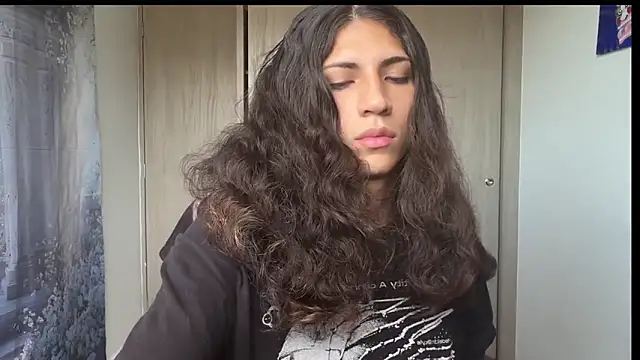 Snapshot of gabriel__manson chatting on 09-12-25, 09:37 gabriel manson online show from 09-12-25, 09:37