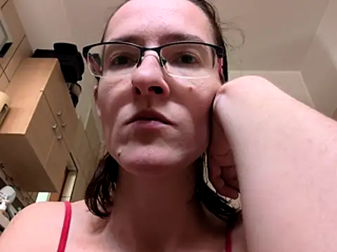 Milky hairy mommy online show from 12-16-25, 10:42