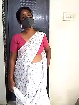 Snapshot of Tamil--Rani chatting on 01-04-25, 07:55 Tamil--Rani online show from 01-04-25, 07:55