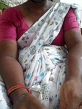 Snapshot of Tamil--Rani chatting on 01-04-25, 04:32 Tamil--Rani online show from 01-04-25, 04:32