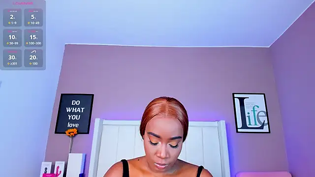 Britanymooree online show from 09-23-25, 08:23