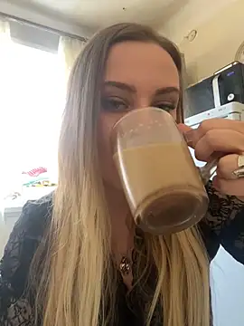 Snapshot of OlgaBuzzz chatting on 03-12-25, 06:40 OlgaBuzzz online show from 03-12-25, 06:40