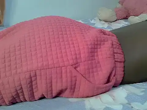 Snapshot of Slimbony chatting on 03-13-25, 04:49 Slimbony online show from 03-13-25, 04:49