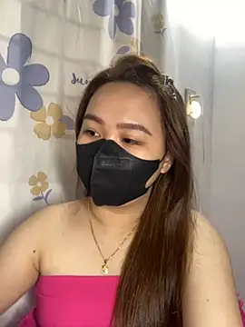Snapshot of Odette68 chatting on 12-23-24, 12:57 Odette68 online show from 12-23-24, 12:57