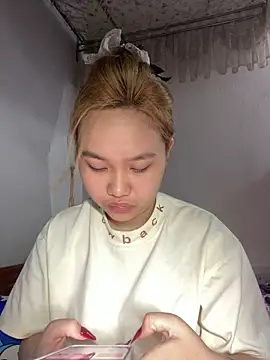 Odette68 online show from 04-23-26, 12:56